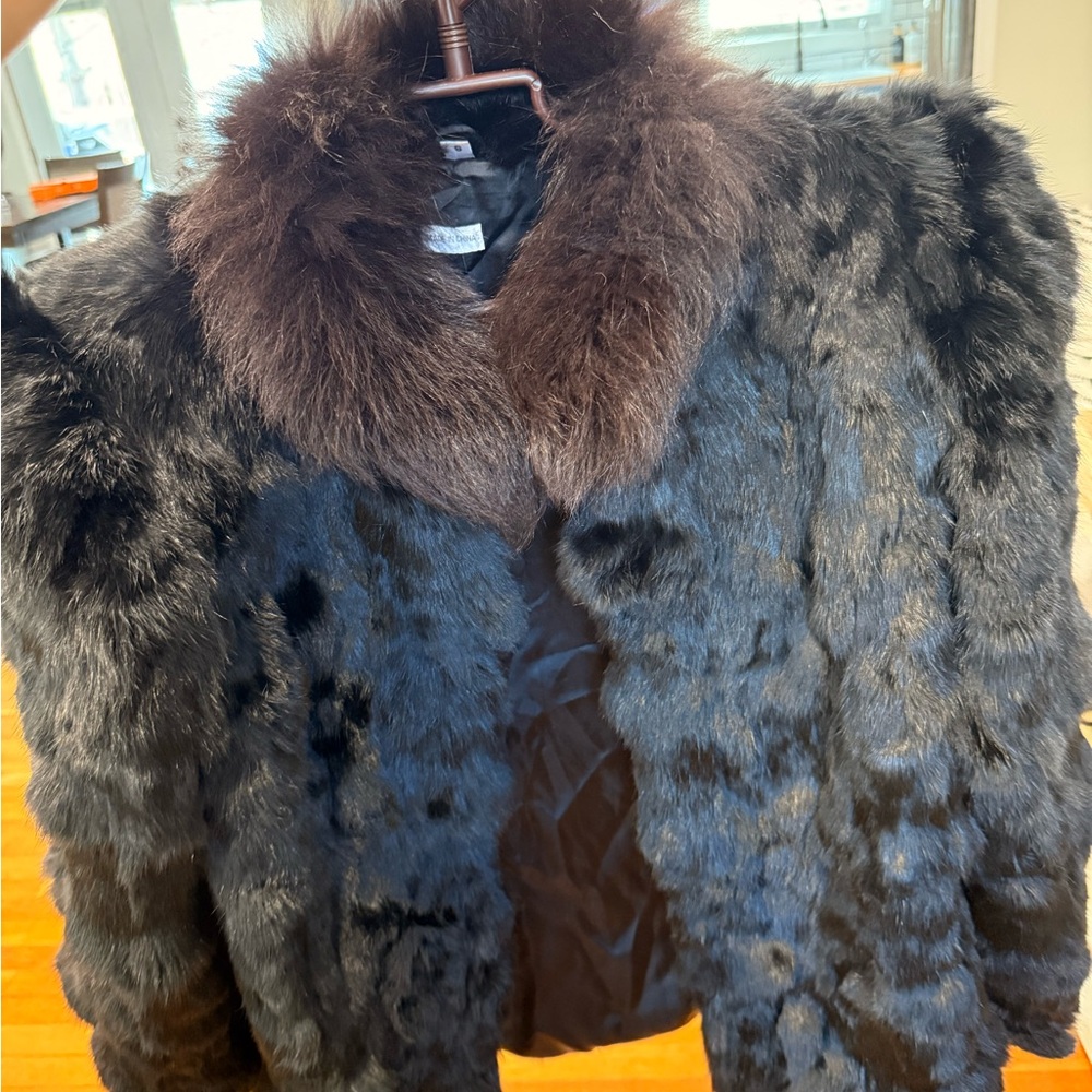 Elegant Black Faux Fur Women's Jacket